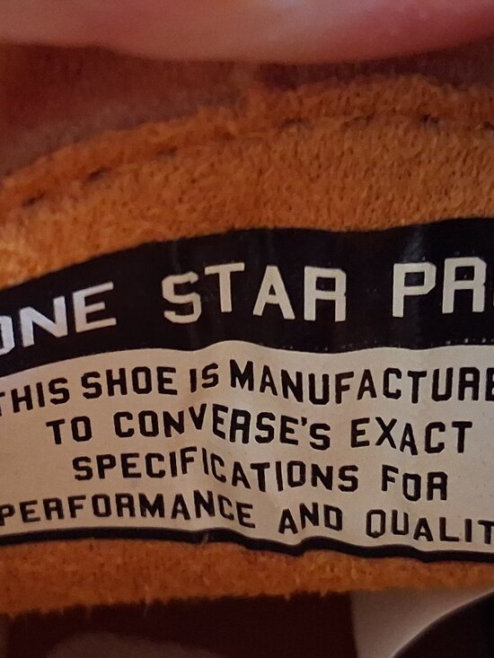 Athletic_Shoes